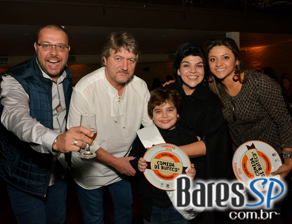 Festa de premiação do Comida di Buteco 2016 aconteceu no Vila Bisutti Festa de premiação do Comida di Buteco 2016 aconteceu no Vila Bisutti