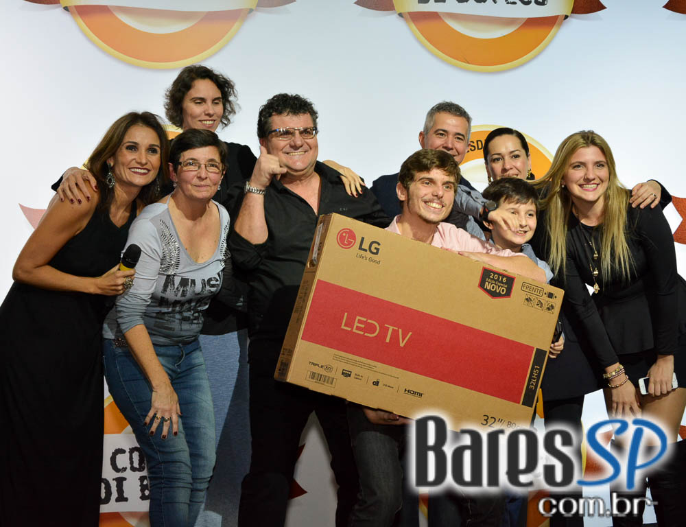 Festa de premiação do Comida di Buteco 2016 aconteceu no Vila Bisutti Festa de premiação do Comida di Buteco 2016 aconteceu no Vila Bisutti