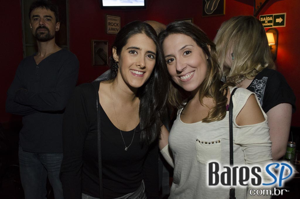 Banda 40 Watts se apresentou no Willi Willie Bar e Arqueria com muito pop rock Banda 40 Watts se apresentou no Willi Willie Bar e Arqueria com muito pop rock