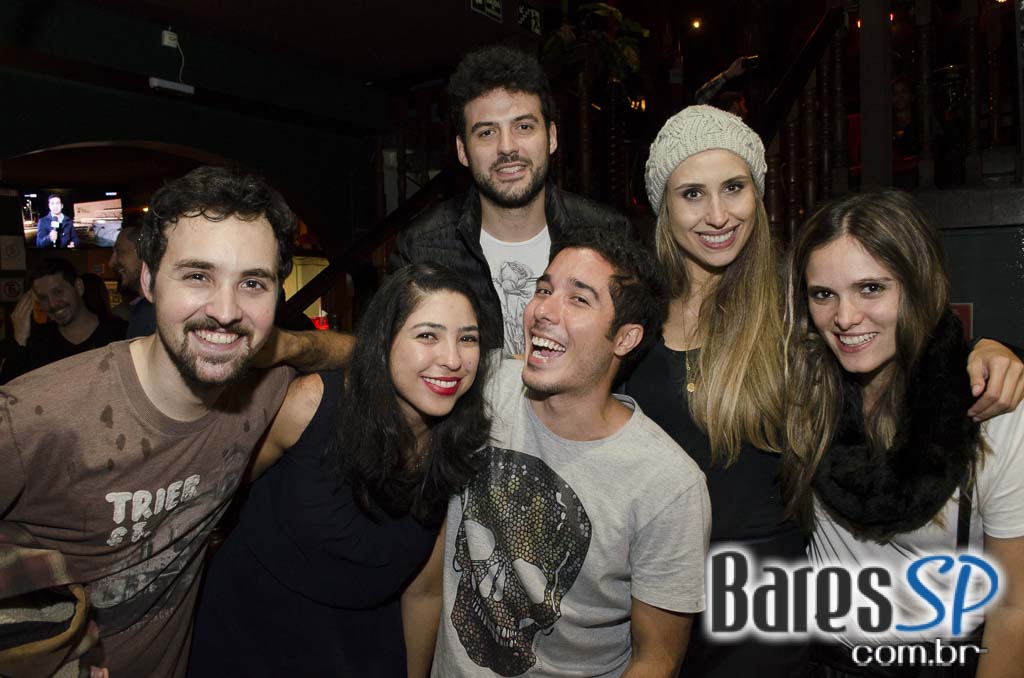 Banda 40 Watts se apresentou no Willi Willie Bar e Arqueria com muito pop rock Banda 40 Watts se apresentou no Willi Willie Bar e Arqueria com muito pop rock