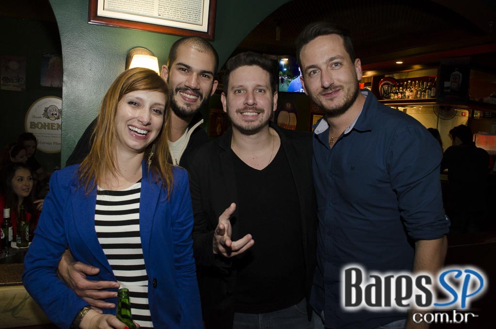 Banda 40 Watts se apresentou no Willi Willie Bar e Arqueria com muito pop rock Banda 40 Watts se apresentou no Willi Willie Bar e Arqueria com muito pop rock