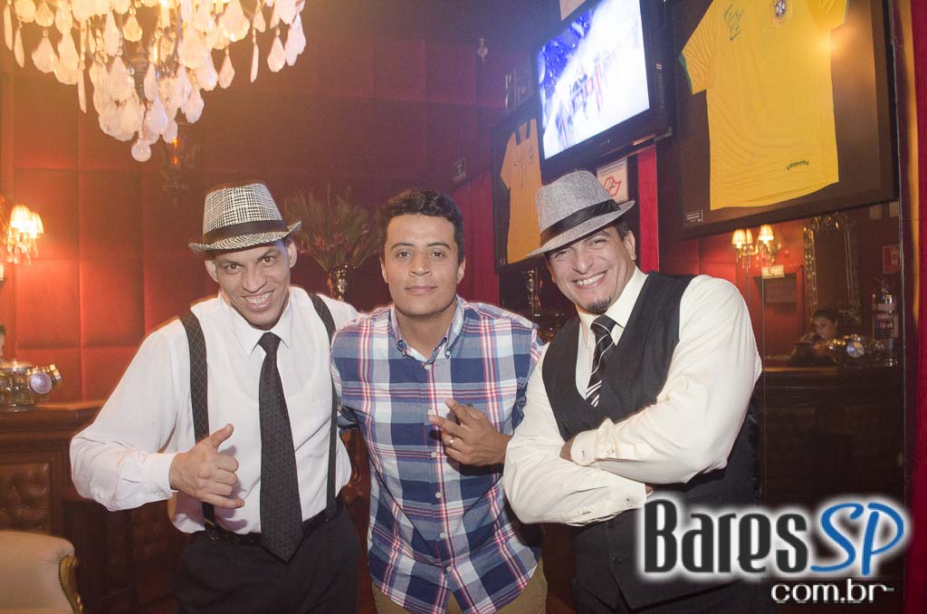 Noite da Tequila agitou a noite com DJs Sandrinho, Double C, Zhenna e Daniel Tutunic no Akbar Lounge e Disco Noite da Tequila agitou a noite com DJs Sandrinho, Double C, Zhenna e Daniel Tutunic no Akbar Lounge e Disco