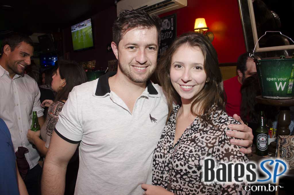 William Kim e Banda Monk comandaram a noite com clássicos do rock no Republic Pub William Kim e Banda Monk comandaram a noite com clássicos do rock no Republic Pub