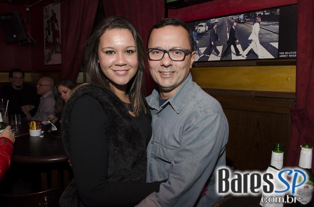 William Kim e Banda Monk comandaram a noite com clássicos do rock no Republic Pub William Kim e Banda Monk comandaram a noite com clássicos do rock no Republic Pub