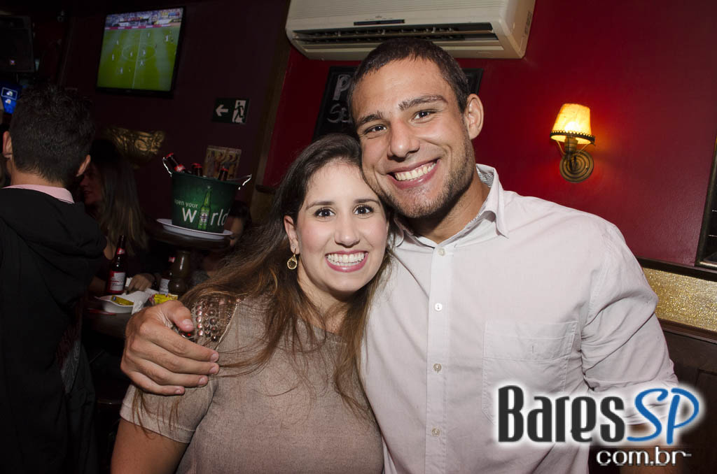 William Kim e Banda Monk comandaram a noite com clássicos do rock no Republic Pub William Kim e Banda Monk comandaram a noite com clássicos do rock no Republic Pub