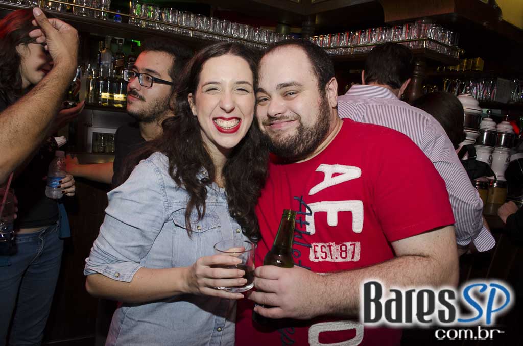 William Kim e Banda Monk comandaram a noite com clássicos do rock no Republic Pub William Kim e Banda Monk comandaram a noite com clássicos do rock no Republic Pub