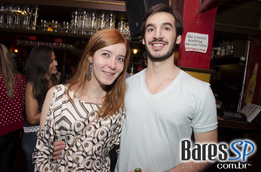 William Kim e Banda Monk comandaram a noite com clássicos do rock no Republic Pub William Kim e Banda Monk comandaram a noite com clássicos do rock no Republic Pub