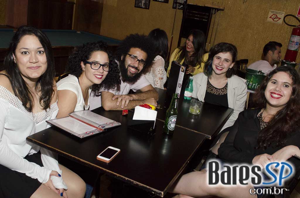 William Kim e Banda Monk comandaram a noite com clássicos do rock no Republic Pub William Kim e Banda Monk comandaram a noite com clássicos do rock no Republic Pub