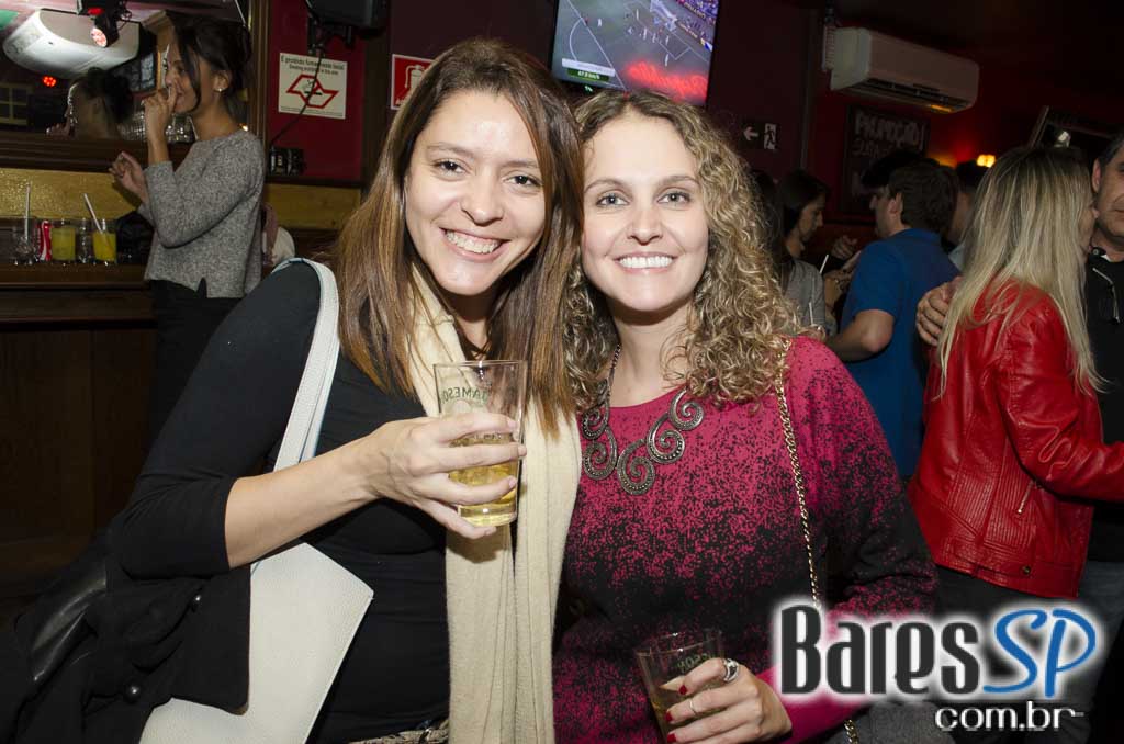 William Kim e Banda Monk comandaram a noite com clássicos do rock no Republic Pub William Kim e Banda Monk comandaram a noite com clássicos do rock no Republic Pub