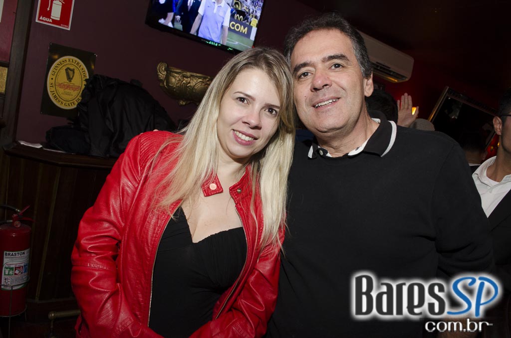 William Kim e Banda Monk comandaram a noite com clássicos do rock no Republic Pub William Kim e Banda Monk comandaram a noite com clássicos do rock no Republic Pub