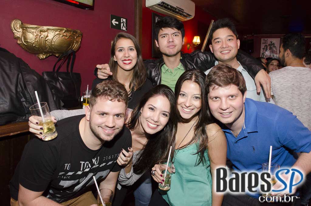 William Kim e Banda Monk comandaram a noite com clássicos do rock no Republic Pub William Kim e Banda Monk comandaram a noite com clássicos do rock no Republic Pub