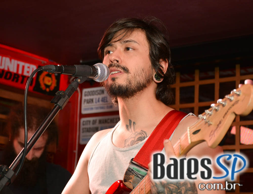 Banda Gullivera e DJ Cadu comandaram a quinta com pop rock no Republic Pub Banda Gullivera e DJ Cadu comandaram a quinta com pop rock no Republic Pub