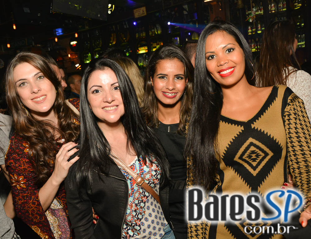 Banda Rock Stamp animou o palco do Dublin com muito Pop Rock Banda Rock Stamp animou o palco do Dublin com muito Pop Rock