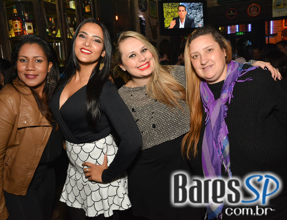 Banda Rock Stamp animou o palco do Dublin com muito Pop Rock Banda Rock Stamp animou o palco do Dublin com muito Pop Rock