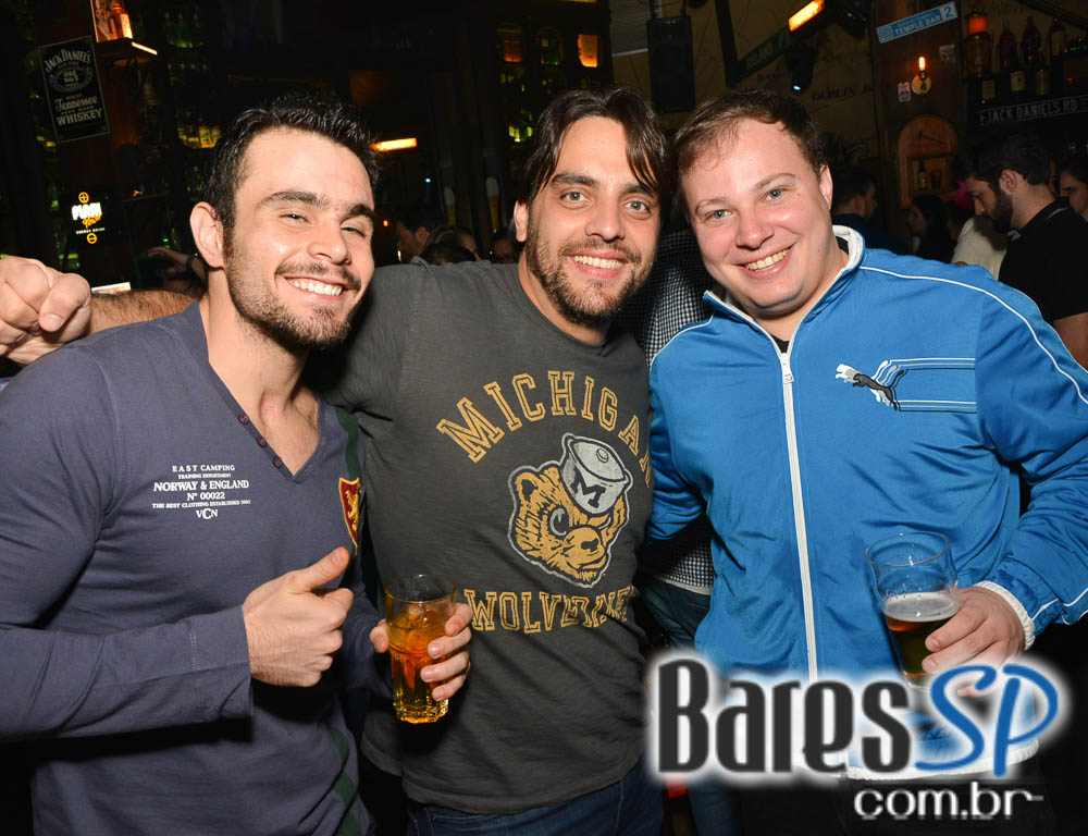 Banda Rock Stamp animou o palco do Dublin com muito Pop Rock Banda Rock Stamp animou o palco do Dublin com muito Pop Rock