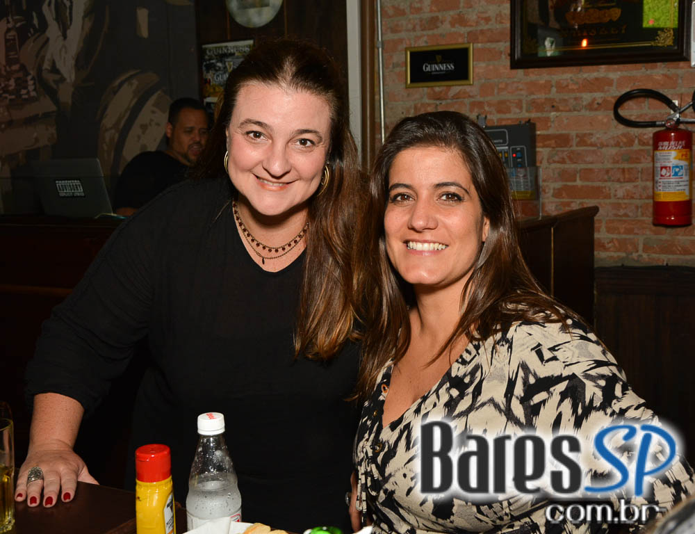 Banda Rock Stamp animou o palco do Dublin com muito Pop Rock Banda Rock Stamp animou o palco do Dublin com muito Pop Rock