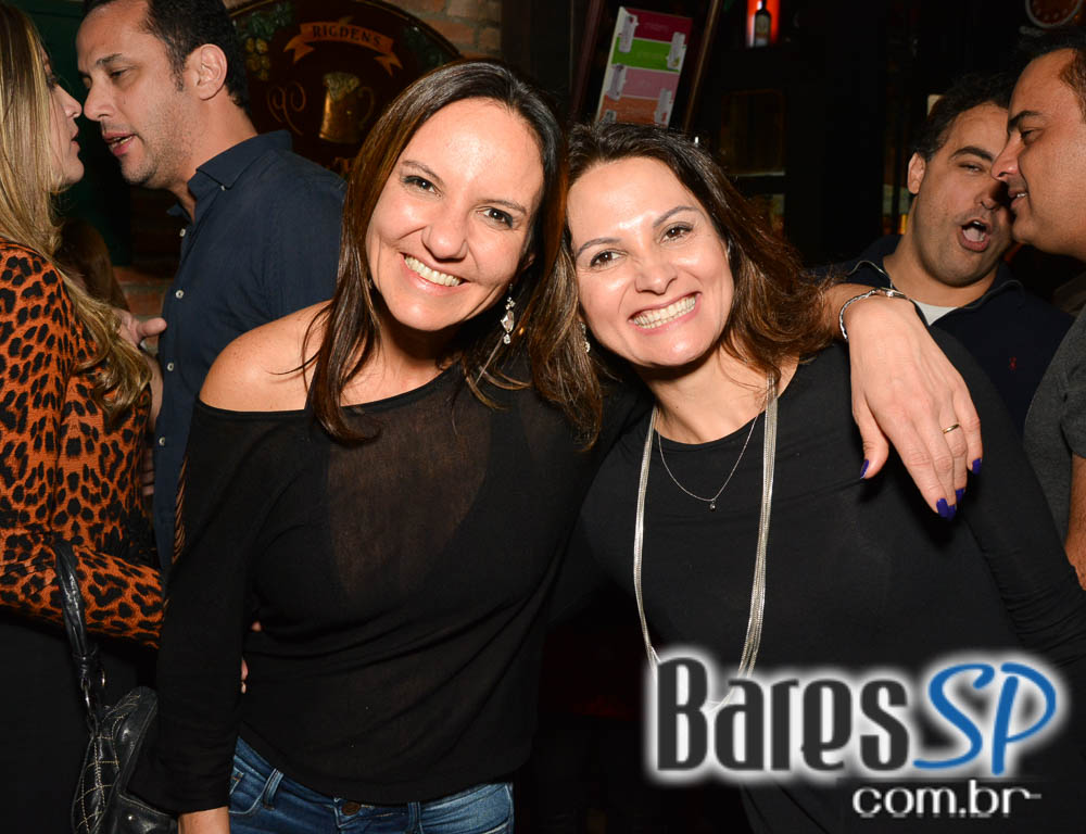 Banda Rock Stamp animou o palco do Dublin com muito Pop Rock Banda Rock Stamp animou o palco do Dublin com muito Pop Rock