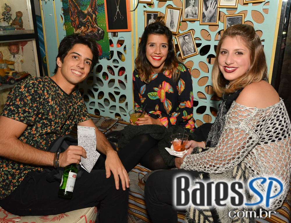 Festa Shake Your Booty com DJs convidados animando a sexta do Caos Augusta Festa Shake Your Booty com DJs convidados animando a sexta do Caos Augusta