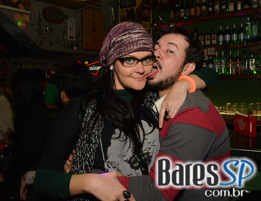 Festa Shake Your Booty com DJs convidados animando a sexta do Caos Augusta Festa Shake Your Booty com DJs convidados animando a sexta do Caos Augusta