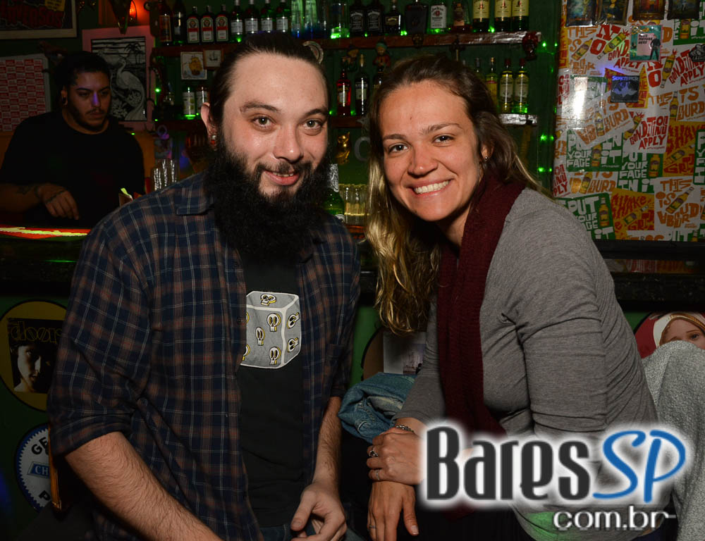 Festa Shake Your Booty com DJs convidados animando a sexta do Caos Augusta Festa Shake Your Booty com DJs convidados animando a sexta do Caos Augusta