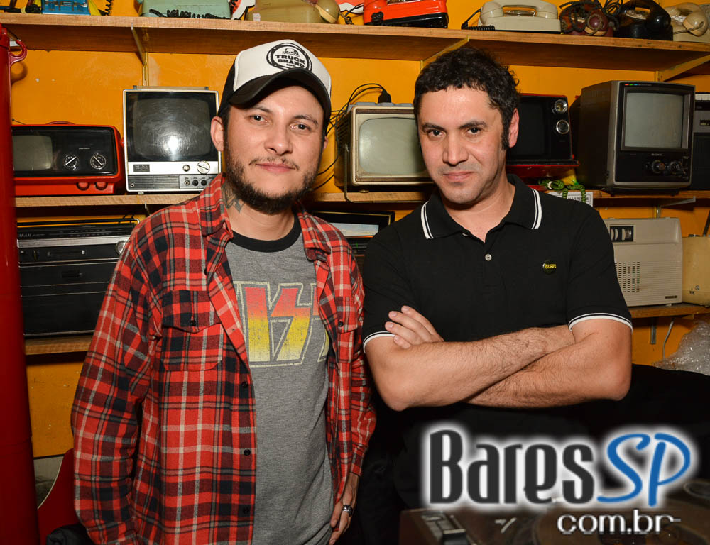 Festa Shake Your Booty com DJs convidados animando a sexta do Caos Augusta Festa Shake Your Booty com DJs convidados animando a sexta do Caos Augusta