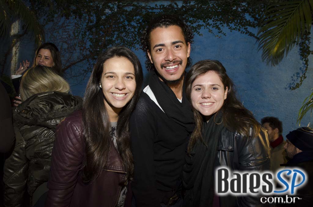 Tirrenos ofereceu diversas opções de drinks e cardápio variado no sábado Tirrenos ofereceu diversas opções de drinks e cardápio variado no sábado