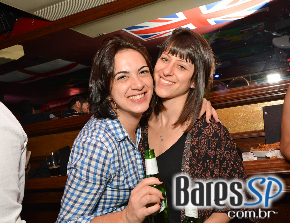 Banda Junkie Box e Sal Vincent comandaram a noite com rock no Republic Pub Banda Junkie Box e Sal Vincent comandaram a noite com rock no Republic Pub