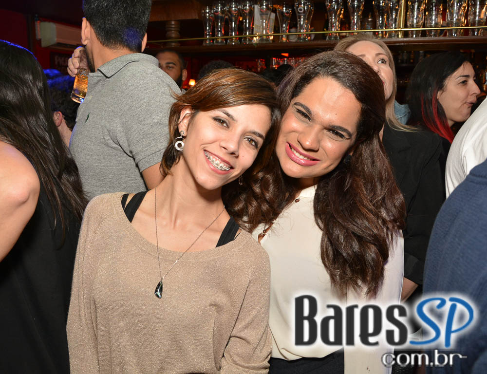 William Kim e Banda Insônica comandaram a sexta-feira no Republic Pub William Kim e Banda Insônica comandaram a sexta-feira no Republic Pub