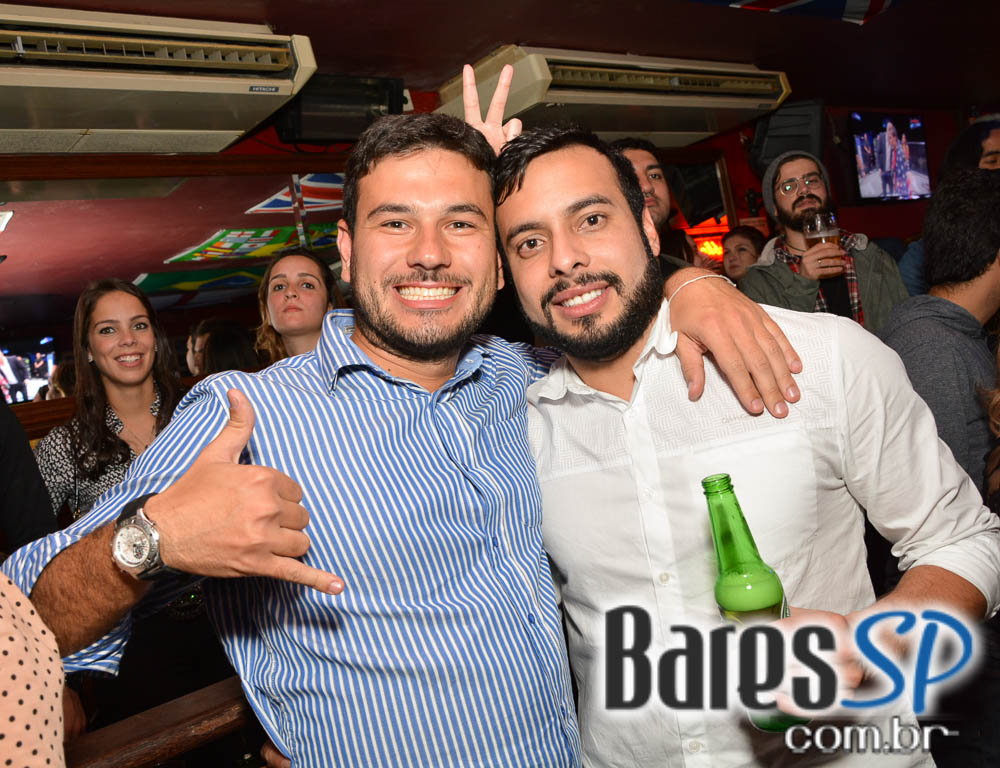 William Kim e Banda Insônica comandaram a sexta-feira no Republic Pub William Kim e Banda Insônica comandaram a sexta-feira no Republic Pub