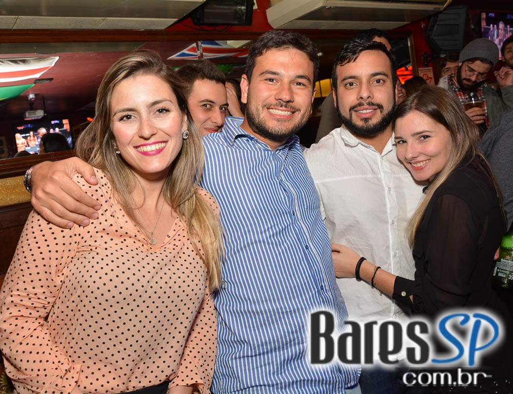 William Kim e Banda Insônica comandaram a sexta-feira no Republic Pub William Kim e Banda Insônica comandaram a sexta-feira no Republic Pub