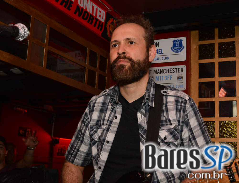 Republic Pub recebeu os agitos da banda Insônica e William Kim com o melhor do rock Republic Pub recebeu os agitos da banda Insônica e William Kim com o melhor do rock