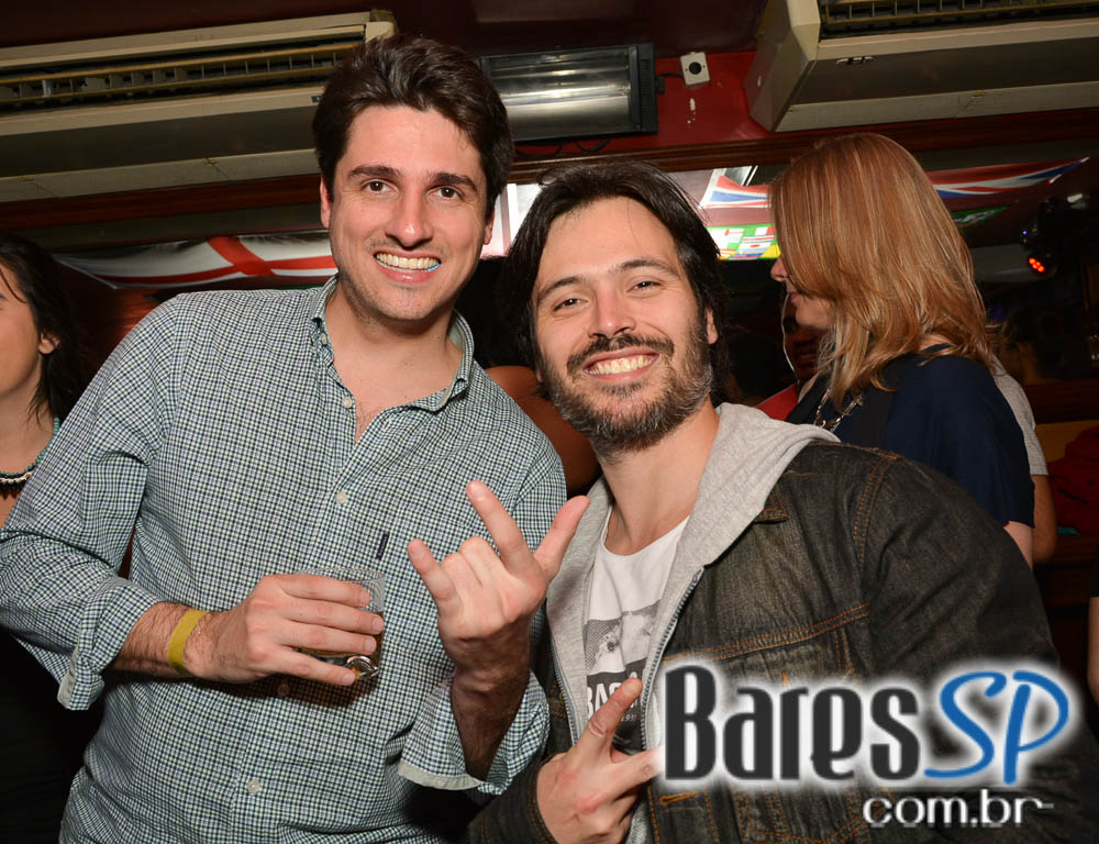 Republic Pub recebeu os agitos da banda Insônica e William Kim com o melhor do rock Republic Pub recebeu os agitos da banda Insônica e William Kim com o melhor do rock