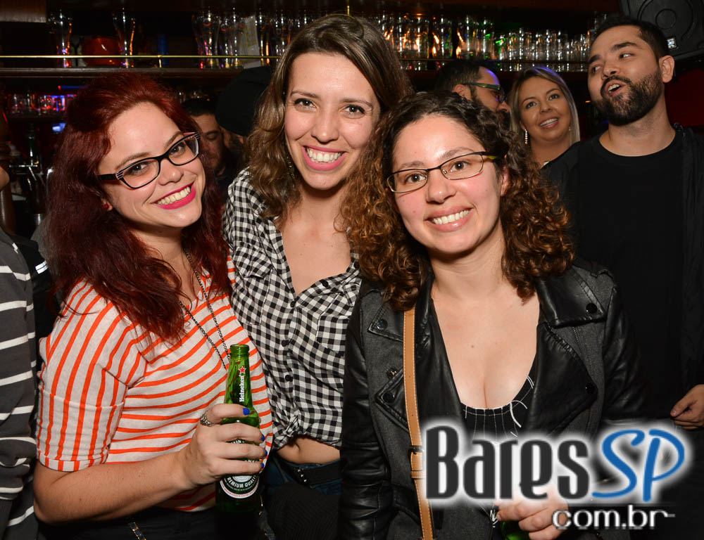 Republic Pub recebeu os agitos da banda Insônica e William Kim com o melhor do rock Republic Pub recebeu os agitos da banda Insônica e William Kim com o melhor do rock