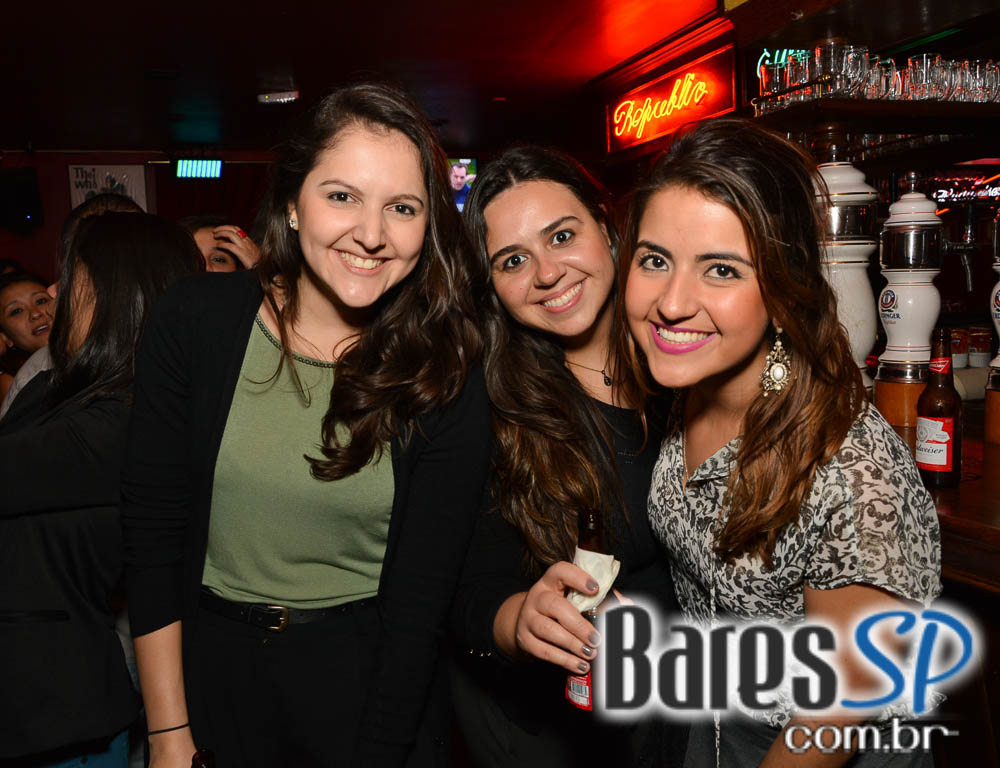 Republic Pub recebeu os agitos da banda Insônica e William Kim com o melhor do rock Republic Pub recebeu os agitos da banda Insônica e William Kim com o melhor do rock