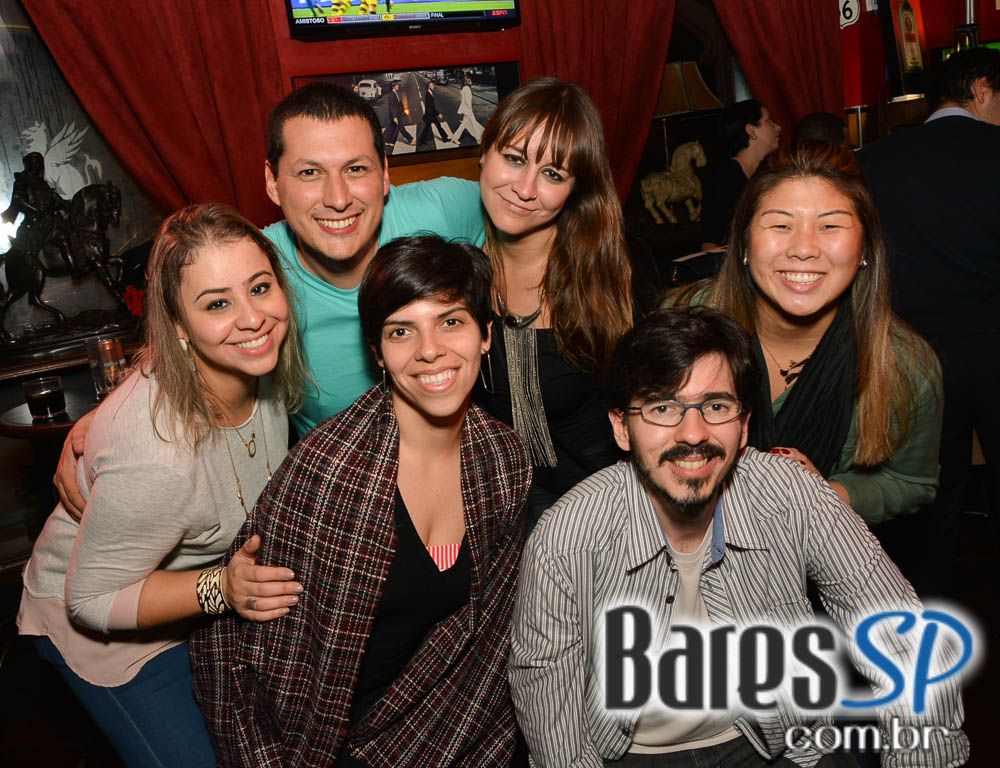 Republic Pub recebeu os agitos da banda Insônica e William Kim com o melhor do rock Republic Pub recebeu os agitos da banda Insônica e William Kim com o melhor do rock