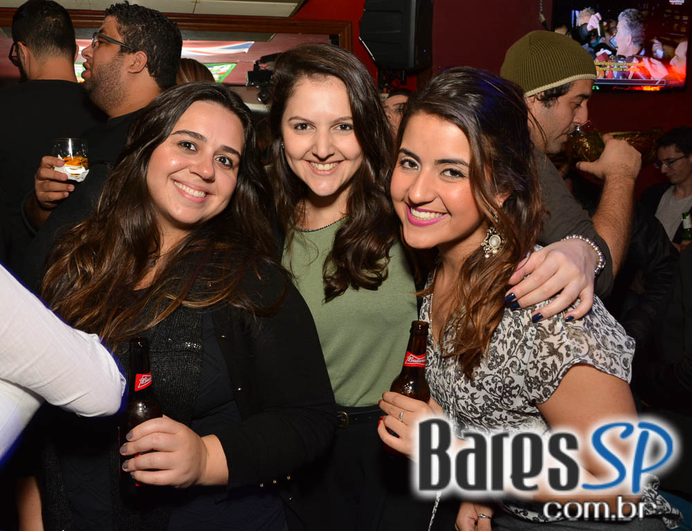 Republic Pub recebeu os agitos da banda Insônica e William Kim com o melhor do rock Republic Pub recebeu os agitos da banda Insônica e William Kim com o melhor do rock