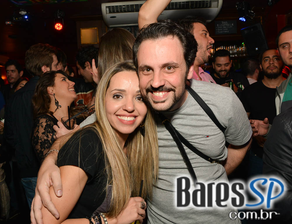 Republic Pub recebeu os agitos da banda Insônica e William Kim com o melhor do rock Republic Pub recebeu os agitos da banda Insônica e William Kim com o melhor do rock