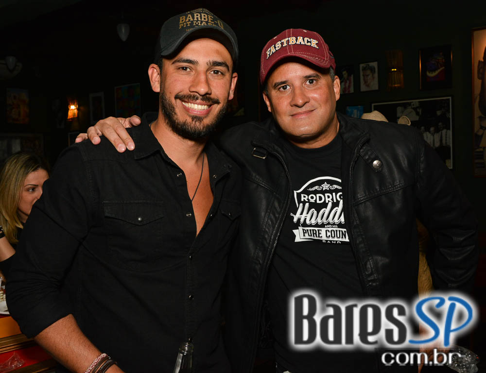 Rodrigo Haddad e Pure Country Band se apresentaram no Ton Ton Jazz & Music Bar Rodrigo Haddad e Pure Country Band se apresentaram no Ton Ton Jazz & Music Bar