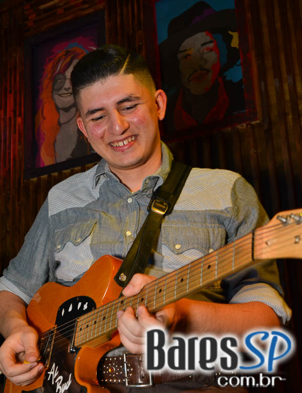 Rodrigo Haddad e Pure Country Band se apresentaram no Ton Ton Jazz & Music Bar Rodrigo Haddad e Pure Country Band se apresentaram no Ton Ton Jazz & Music Bar