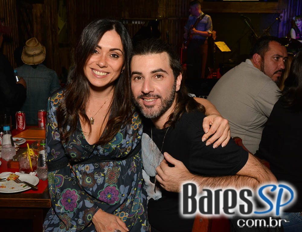 Rodrigo Haddad e Pure Country Band se apresentaram no Ton Ton Jazz & Music Bar Rodrigo Haddad e Pure Country Band se apresentaram no Ton Ton Jazz & Music Bar