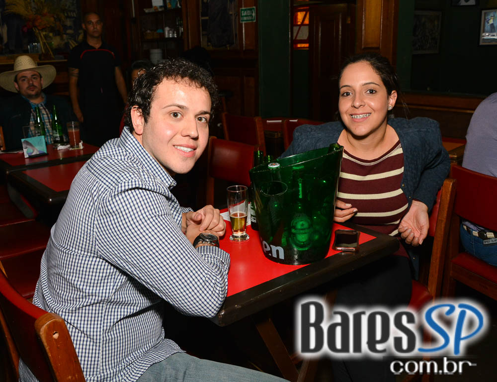 Rodrigo Haddad e Pure Country Band se apresentaram no Ton Ton Jazz & Music Bar Rodrigo Haddad e Pure Country Band se apresentaram no Ton Ton Jazz & Music Bar