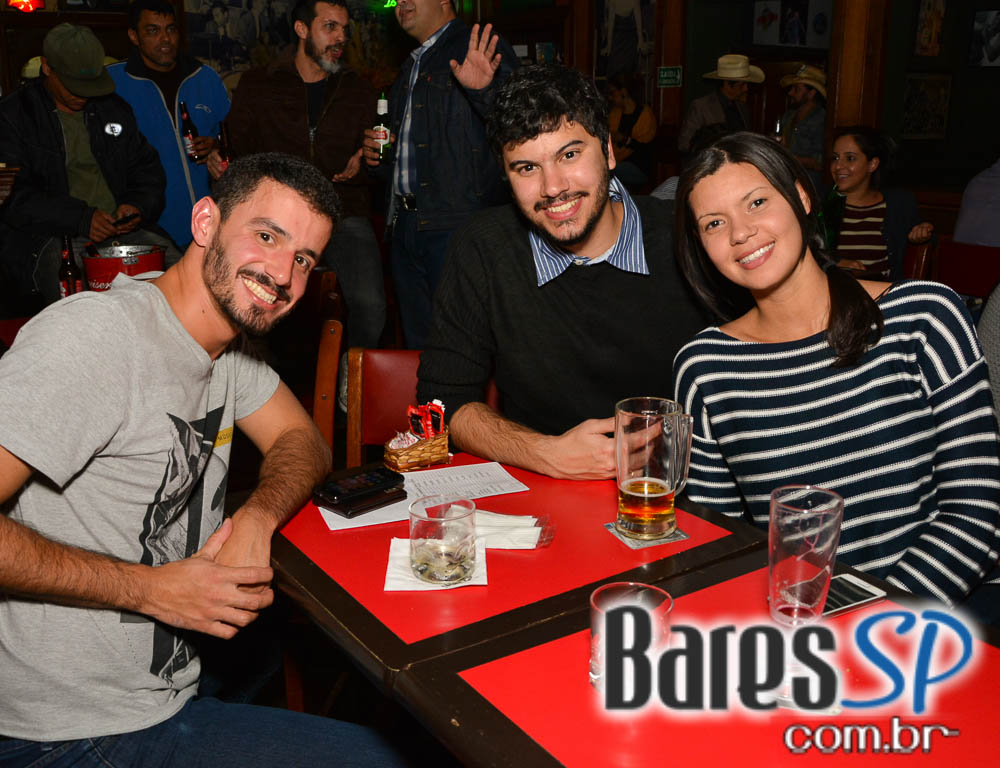 Rodrigo Haddad e Pure Country Band se apresentaram no Ton Ton Jazz & Music Bar Rodrigo Haddad e Pure Country Band se apresentaram no Ton Ton Jazz & Music Bar