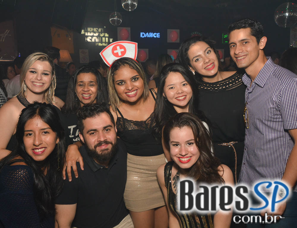 Noite do Xadrez com DJs Sandrinho, Zhenna e Tutunic no Akbar Lounge e Disco Noite do Xadrez com DJs Sandrinho, Zhenna e Tutunic no Akbar Lounge e Disco