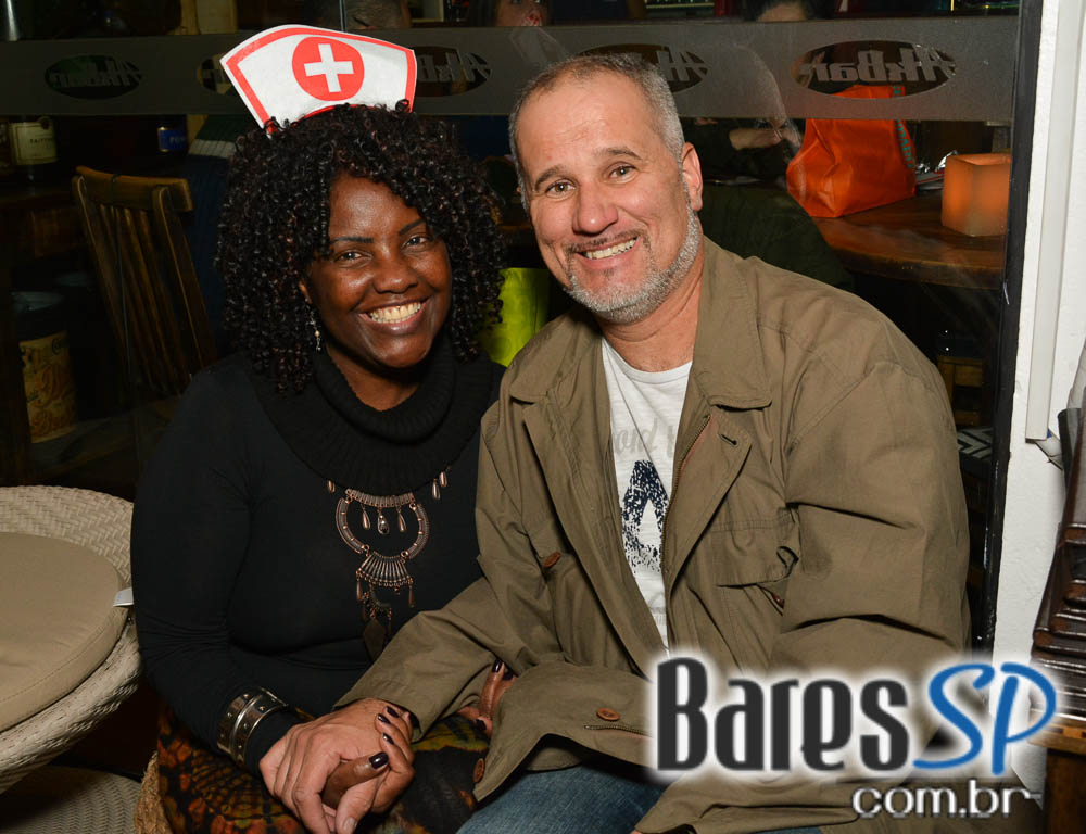 Noite do Xadrez com DJs Sandrinho, Zhenna e Tutunic no Akbar Lounge e Disco Noite do Xadrez com DJs Sandrinho, Zhenna e Tutunic no Akbar Lounge e Disco