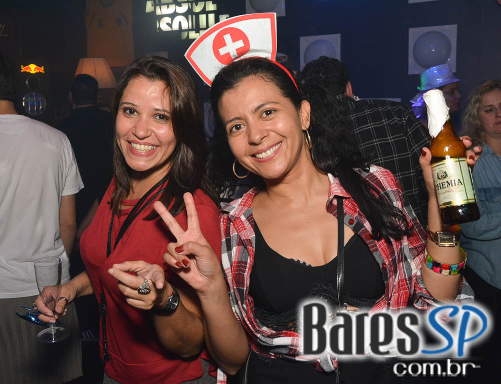 Noite do Xadrez com DJs Sandrinho, Zhenna e Tutunic no Akbar Lounge e Disco Noite do Xadrez com DJs Sandrinho, Zhenna e Tutunic no Akbar Lounge e Disco