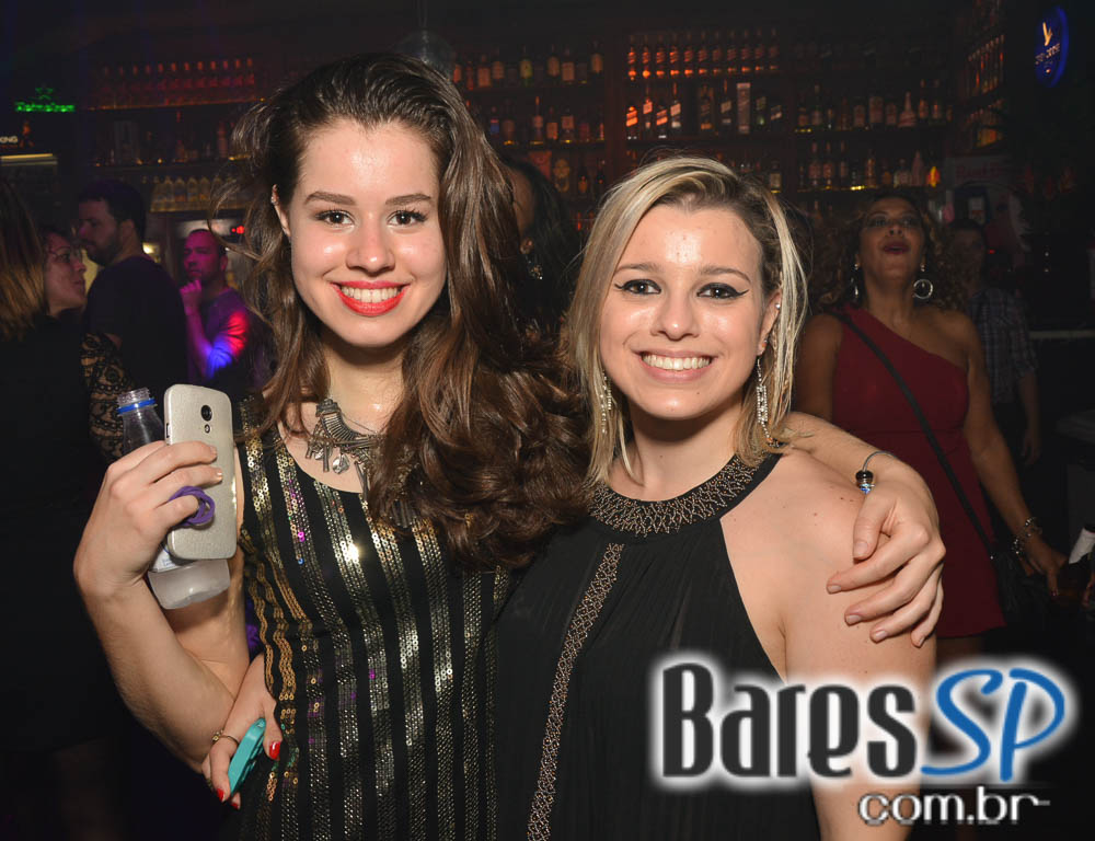 Noite do Xadrez com DJs Sandrinho, Zhenna e Tutunic no Akbar Lounge e Disco Noite do Xadrez com DJs Sandrinho, Zhenna e Tutunic no Akbar Lounge e Disco