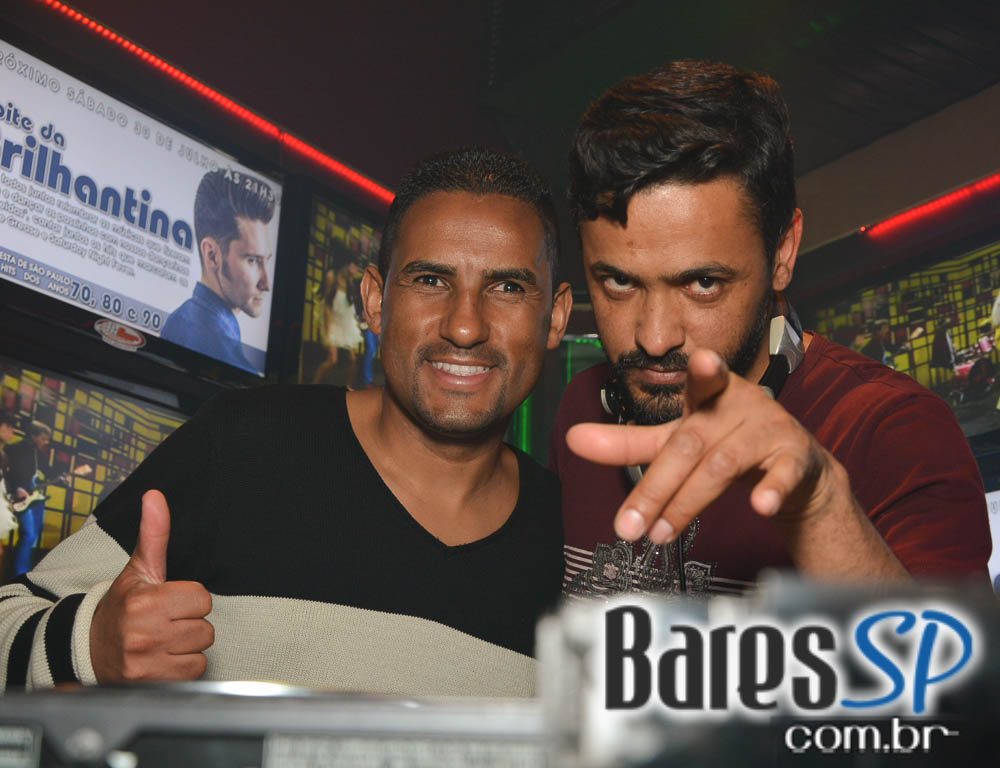 Noite do Xadrez com DJs Sandrinho, Zhenna e Tutunic no Akbar Lounge e Disco Noite do Xadrez com DJs Sandrinho, Zhenna e Tutunic no Akbar Lounge e Disco