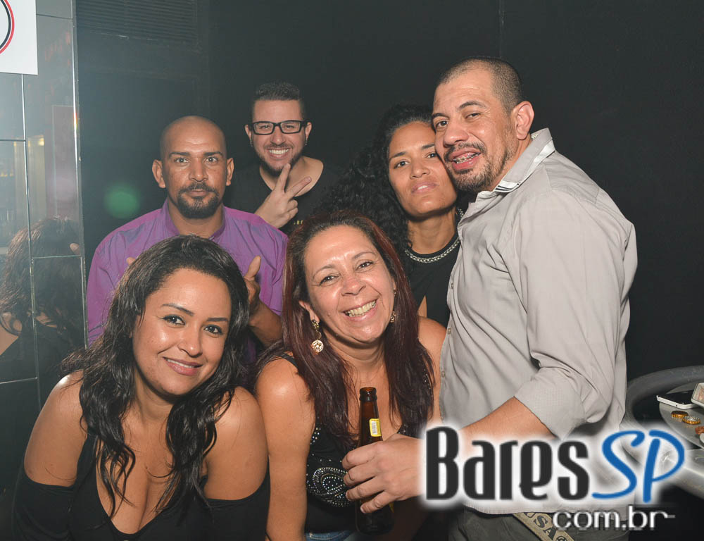 Noite do Xadrez com DJs Sandrinho, Zhenna e Tutunic no Akbar Lounge e Disco Noite do Xadrez com DJs Sandrinho, Zhenna e Tutunic no Akbar Lounge e Disco