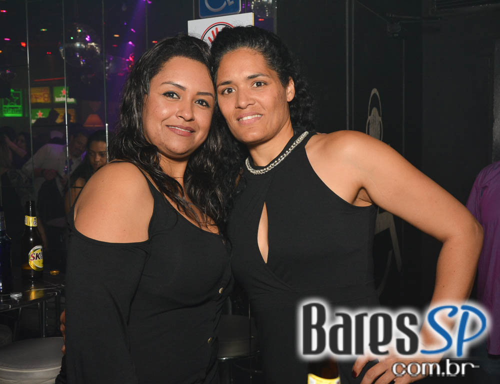 Noite do Xadrez com DJs Sandrinho, Zhenna e Tutunic no Akbar Lounge e Disco Noite do Xadrez com DJs Sandrinho, Zhenna e Tutunic no Akbar Lounge e Disco