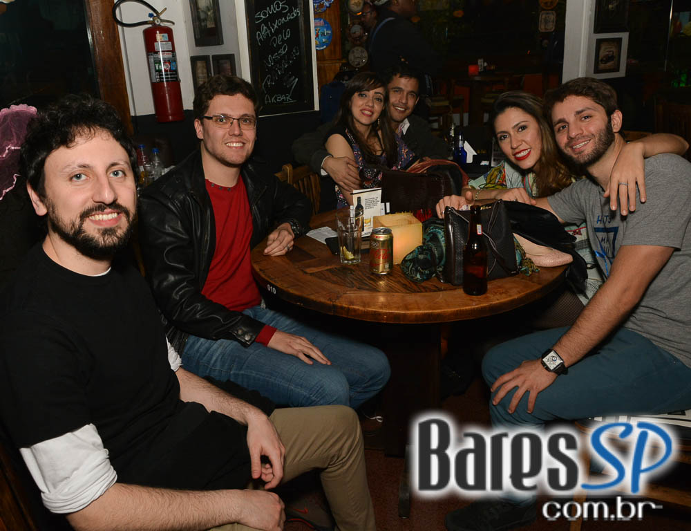 Noite do Xadrez com DJs Sandrinho, Zhenna e Tutunic no Akbar Lounge e Disco Noite do Xadrez com DJs Sandrinho, Zhenna e Tutunic no Akbar Lounge e Disco